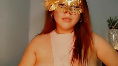 Queen LILY online show from 7, 1, 2025