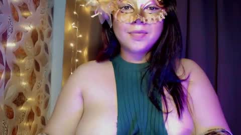 Queen LILY online show from 10, 1, 2025