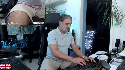 Snapshot of topalphaboss chatting on 10, 10, 2025 topalphaboss online show from 10, 10, 2025