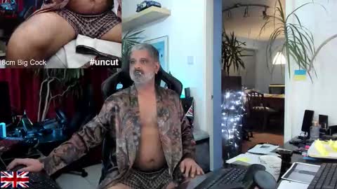 Snapshot of topalphaboss chatting on 15, 10, 2025 topalphaboss online show from 15, 10, 2025