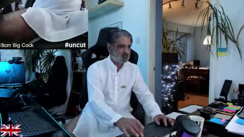 Snapshot of topalphaboss chatting on 14, 11, 2025 topalphaboss online show from 14, 11, 2025