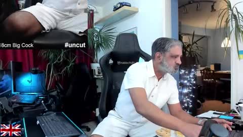 Snapshot of topalphaboss chatting on 19, 11, 2025 topalphaboss online show from 19, 11, 2025