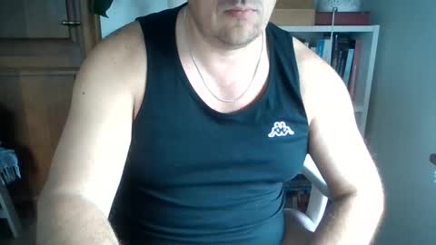 Snapshot of tophunk84 chatting on 7, 6, 2026 tophunk84 online show from 7, 6, 2026