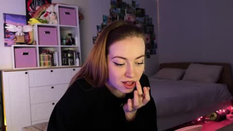 Lina  Next stream January 4  11am UTC 0 online show from 8, 6, 2026