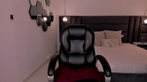 Snapshot of toricross1 chatting on 10, 3, 2025 Tori Cross online show from 10, 3, 2025