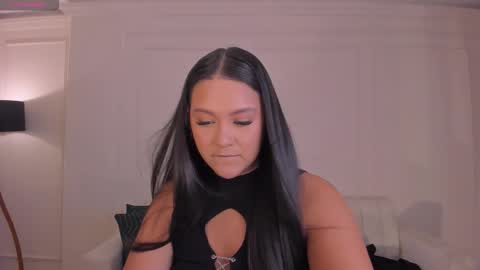 Snapshot of toricross1 chatting on 13, 11, 2025 Tori Cross online show from 13, 11, 2025