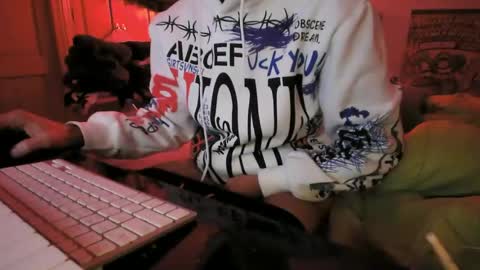 Snapshot of torosko chatting on 28, 11, 2025 Torosko online show from 28, 11, 2025