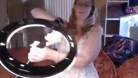 Milly online show from 15, 9, 2025