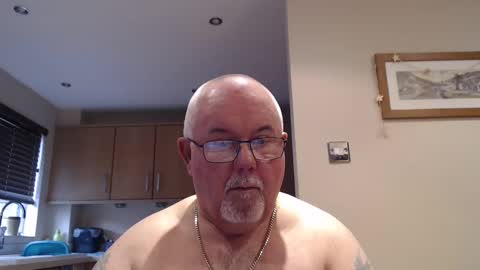 Snapshot of touchwood25 chatting on 12, 12, 2024 TOUCHWOOD25 online show from 12, 12, 2024