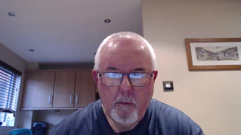 Snapshot of touchwood25 chatting on 6, 1, 2025 TOUCHWOOD25 online show from 6, 1, 2025