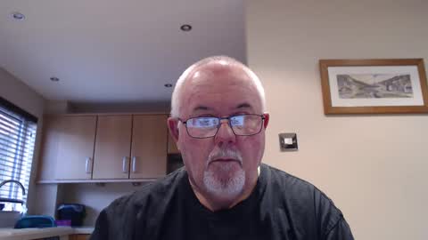 Snapshot of touchwood25 chatting on 7, 2, 2025 TOUCHWOOD25 online show from 7, 2, 2025