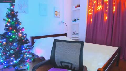Snapshot of toxic_lina chatting on 11, 12, 2024 Ellina online show from 11, 12, 2024
