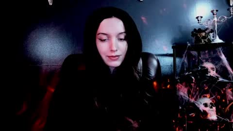 toxicdomme online show from 10, 4, 2026