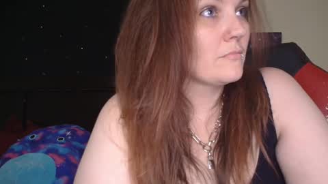 Snapshot of toxiclilly chatting on 23, 11, 2025 Lilly Miss Mistress Goddess Maam Queen Boss online show from 23, 11, 2025