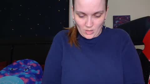 Snapshot of toxiclilly chatting on 11, 1, 2026 Lilly Miss Mistress Goddess Maam Queen Boss online show from 11, 1, 2026