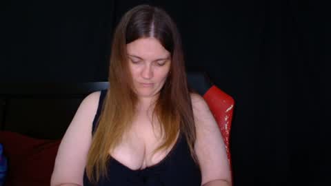 Lilly Miss Mistress Goddess Maam Queen Boss online show from 22, 4, 2026