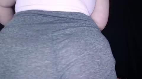 Lilly Miss Mistress Goddess Maam Queen Boss online show from 23, 6, 2026