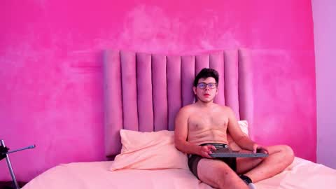 toxiclove01 online show from 16, 12, 2025