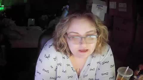 Snapshot of toxicsamarha chatting on 9, 11, 2025 toxicsamarha online show from 9, 11, 2025