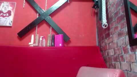 tracy_ks online show from 28, 9, 2025