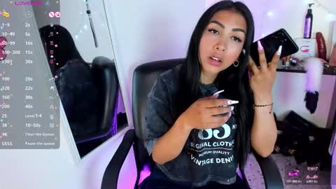 Snapshot of tracy_lambo chatting on 26, 11, 2025 tracy online show from 26, 11, 2025