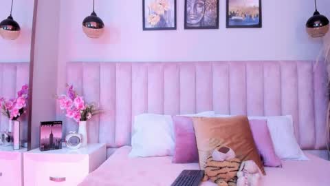 Tracy  online show from 3, 2, 2026