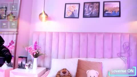 Tracy  online show from 6, 3, 2026