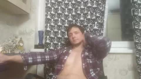 Snapshot of tradewm chatting on 9, 10, 2025 Trade4Life online show from 9, 10, 2025