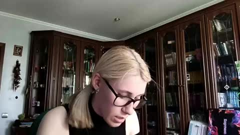 Lesly online show from 15, 5, 2026