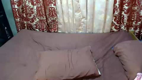 Snapshot of trans_angkul chatting on 2, 7, 2026 Gigi online show from 2, 7, 2026
