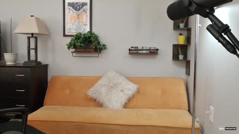 Snapshot of transbate chatting on 7, 1, 2025 transbate online show from 7, 1, 2025