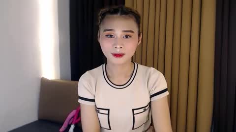 GEN LUXS online show from 15, 12, 2025