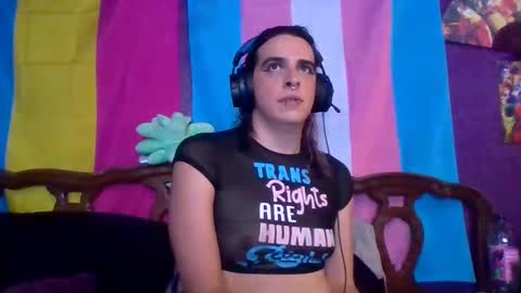 Snapshot of transgurlrobin chatting on 19, 11, 2025 Mugiwararobin1 online show from 19, 11, 2025