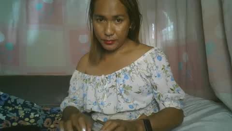 transhottie28 online show from 13, 2, 2025