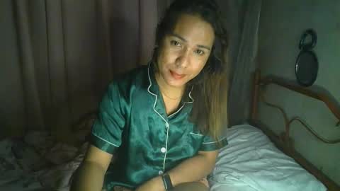 transhottie28 online show from 12, 9, 2025