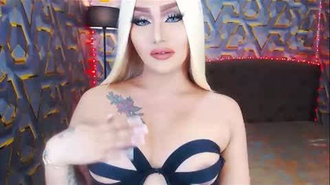 KYLIE BELLA  TS online show from 26, 1, 2025
