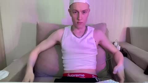 Travis online show from 10, 4, 2026