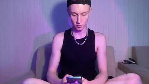 Travis online show from 21, 4, 2026