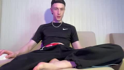 Travis online show from 30, 4, 2026