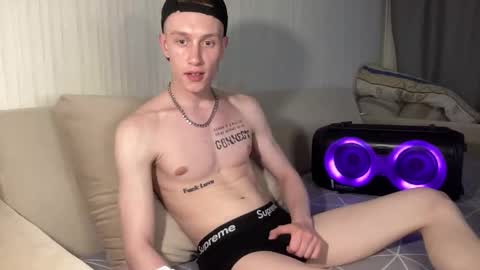 Travis online show from 14, 5, 2026