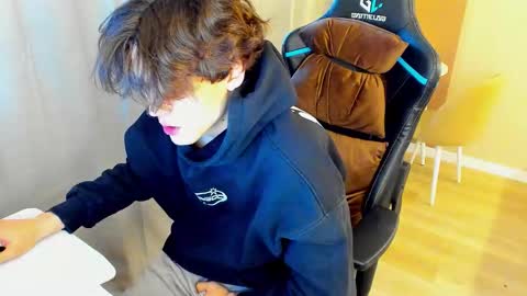 travisrivas online show from 5, 2, 2026