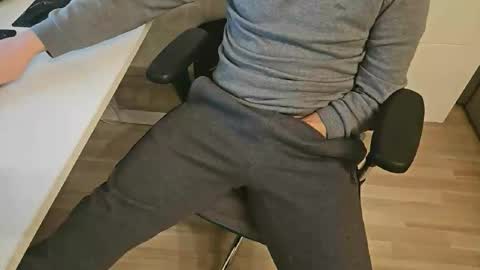 Snapshot of tree1989 chatting on 7, 2, 2025 tree1989 online show from 7, 2, 2025