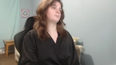 TreeJeanne online show from 1, 2, 2025