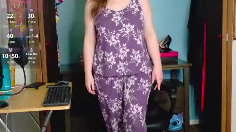 TreeJeanne online show from 12, 11, 2025