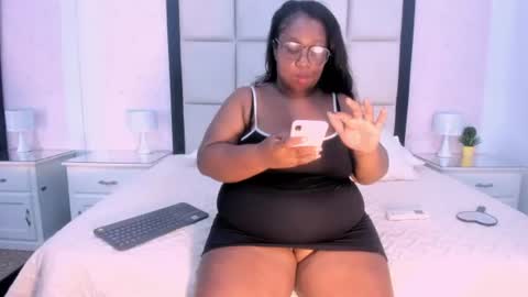 Snapshot of treisyvixen chatting on 21, 7, 2026 Treisy Vixen big ass online show from 21, 7, 2026
