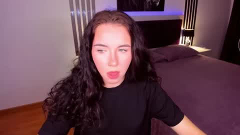 Snapshot of triciadaisy chatting on 23, 7, 2026 TriciaDaisy online show from 23, 7, 2026