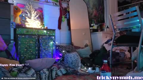 Snapshot of tricky_nymph chatting on 1, 1, 2025 Cassie online show from 1, 1, 2025