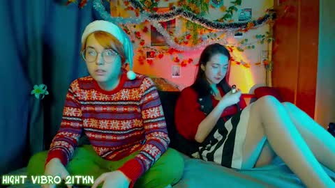 Snapshot of trickykitsune chatting on 18, 12, 2025 trickykitsune online show from 18, 12, 2025