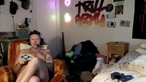 trillnonymau5 online show from 17, 12, 2024