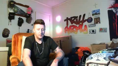 trillnonymau5 online show from 8, 1, 2025